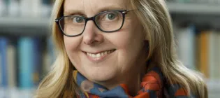 Photo of Dr Sarah Harris